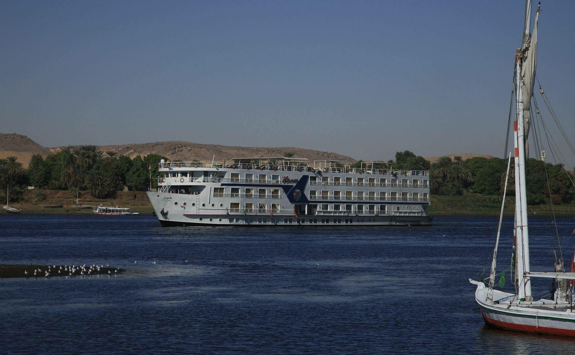 Movenpick Ms Hamees Hotel Qena Exterior photo