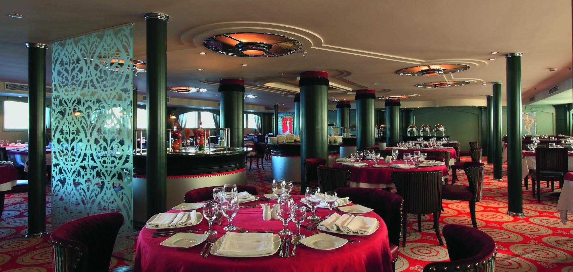Movenpick Ms Hamees Hotel Qena Exterior photo